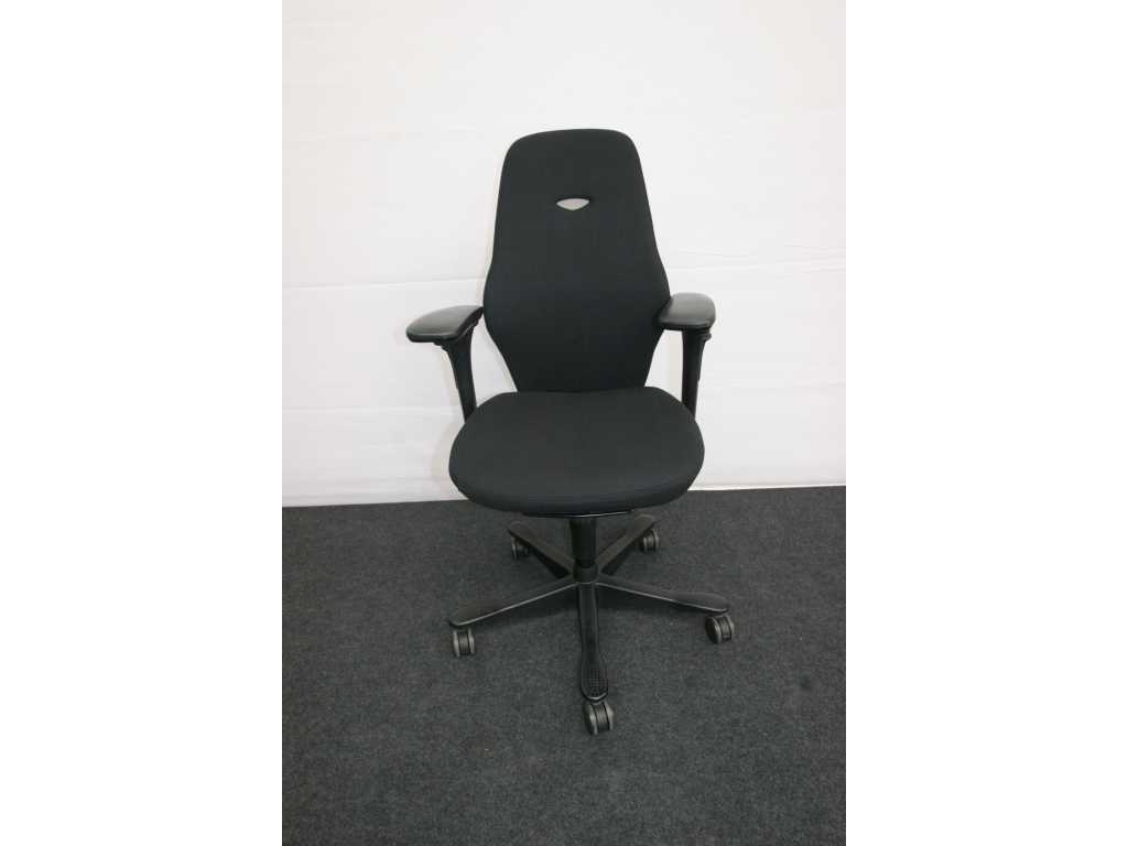 Chaise de bureau ergonomique Kinnarps Plus (6)