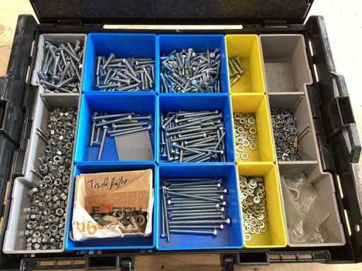 Surtido Förch de tornillos hexagonales en Varo Boxx idéntico al Sortimo L-Boxx