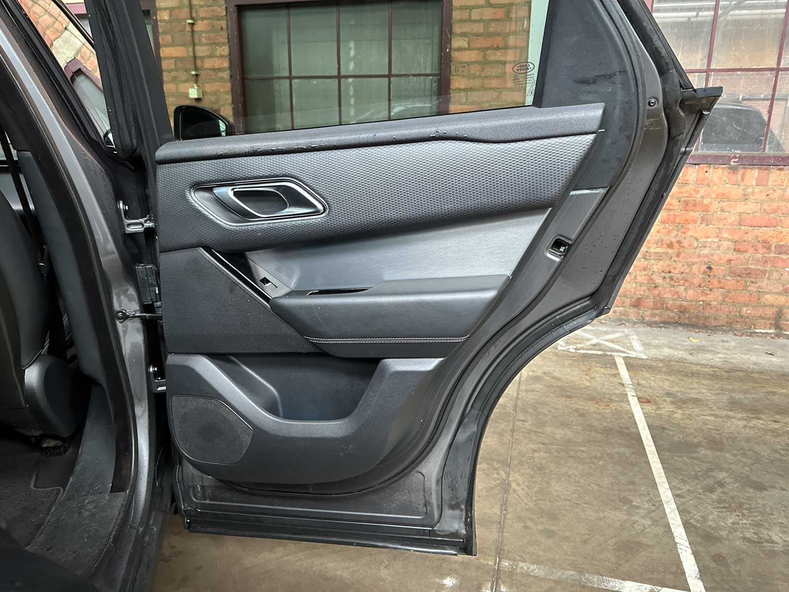 Land Rover Range Rover Velar 2.0 I4 AWD SE 179pk 2018, T-940-TJ