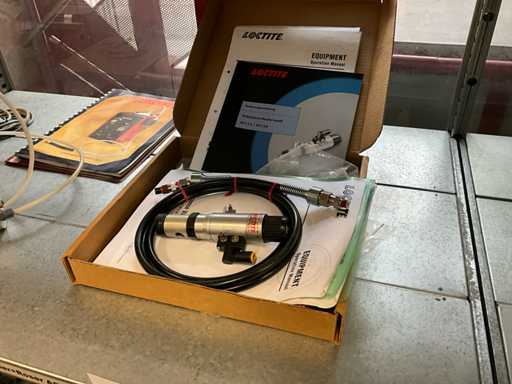 Loctite dosing valve