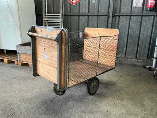 Houten transporttram