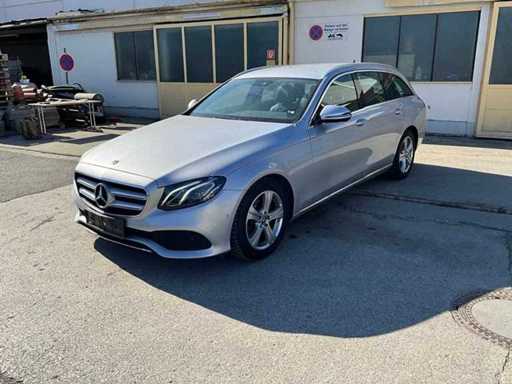 Mercedes-Benz E 220 d Car