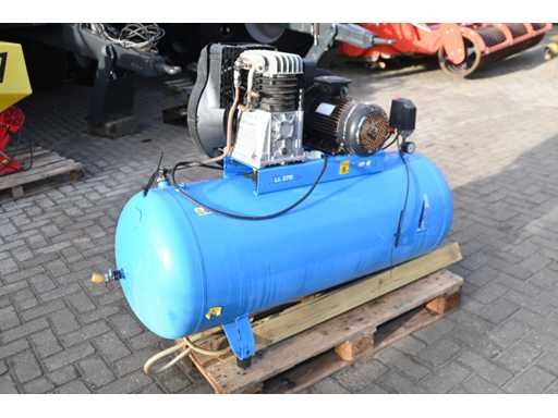 Compresor de aer ABAC LT 270 CP cu 4