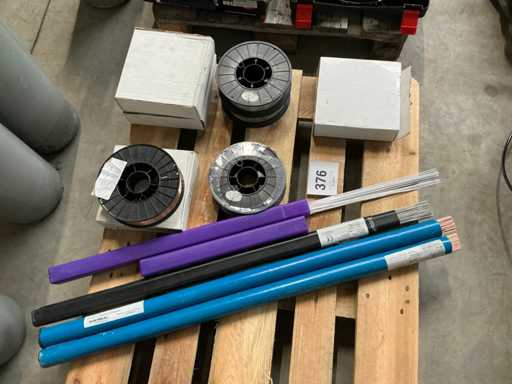 Divers lasdraad en laselektroden