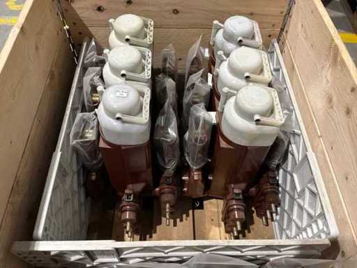 Eaton MAGNEFIX MD4 TKTK Medium Voltage Switchgear
