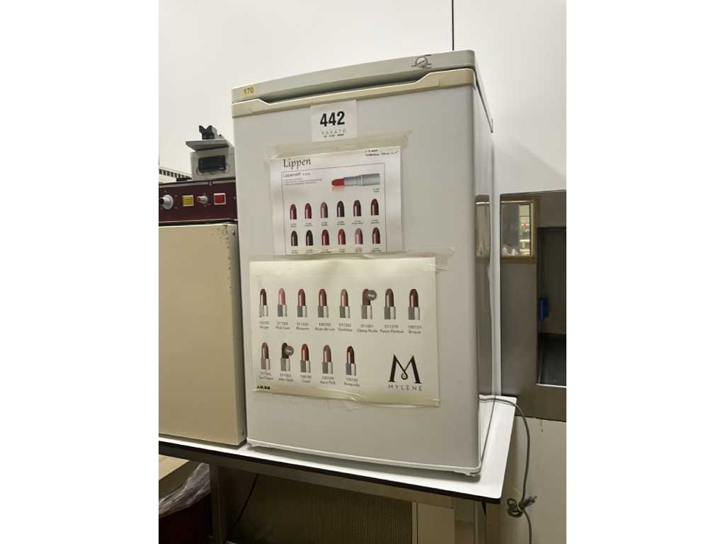 Refrigerator table model BAUKECHT CV127W