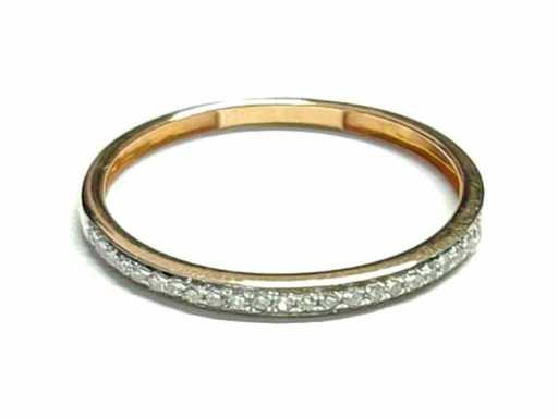 18 KT roze gouden ring met natuurlijke diamant