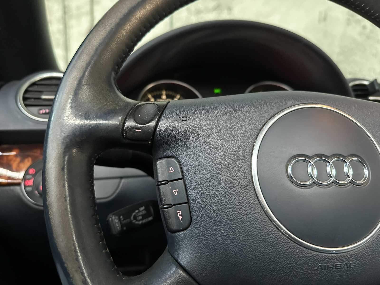 Audi A4 Cabriolet 3.0 V6 Exclusive 220pk 2003 -Automaat-, 38-LR-TT