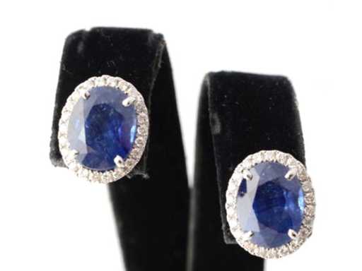 Kolczyki z białego złota z diamentami i szafirem