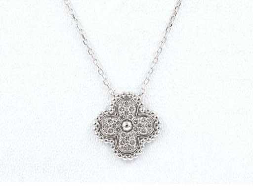 14 KT White Gold Necklace with Pendant With Natural Diamond