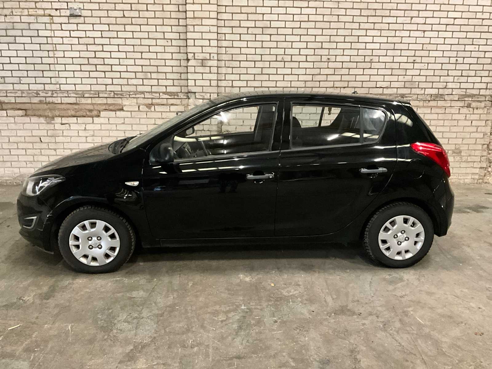 Hyundai i20 Star edition 163134km year of manufacture 2012