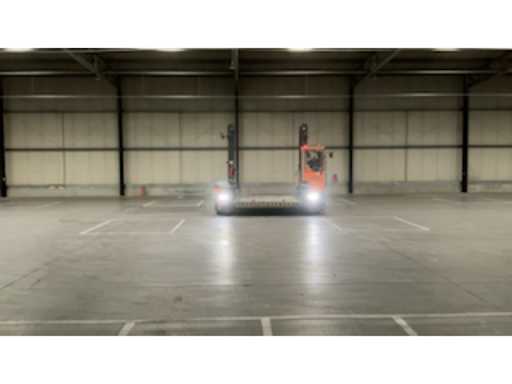 8aad10d6-6abf-4a62-9cc3-5caf99c353e2.mp4