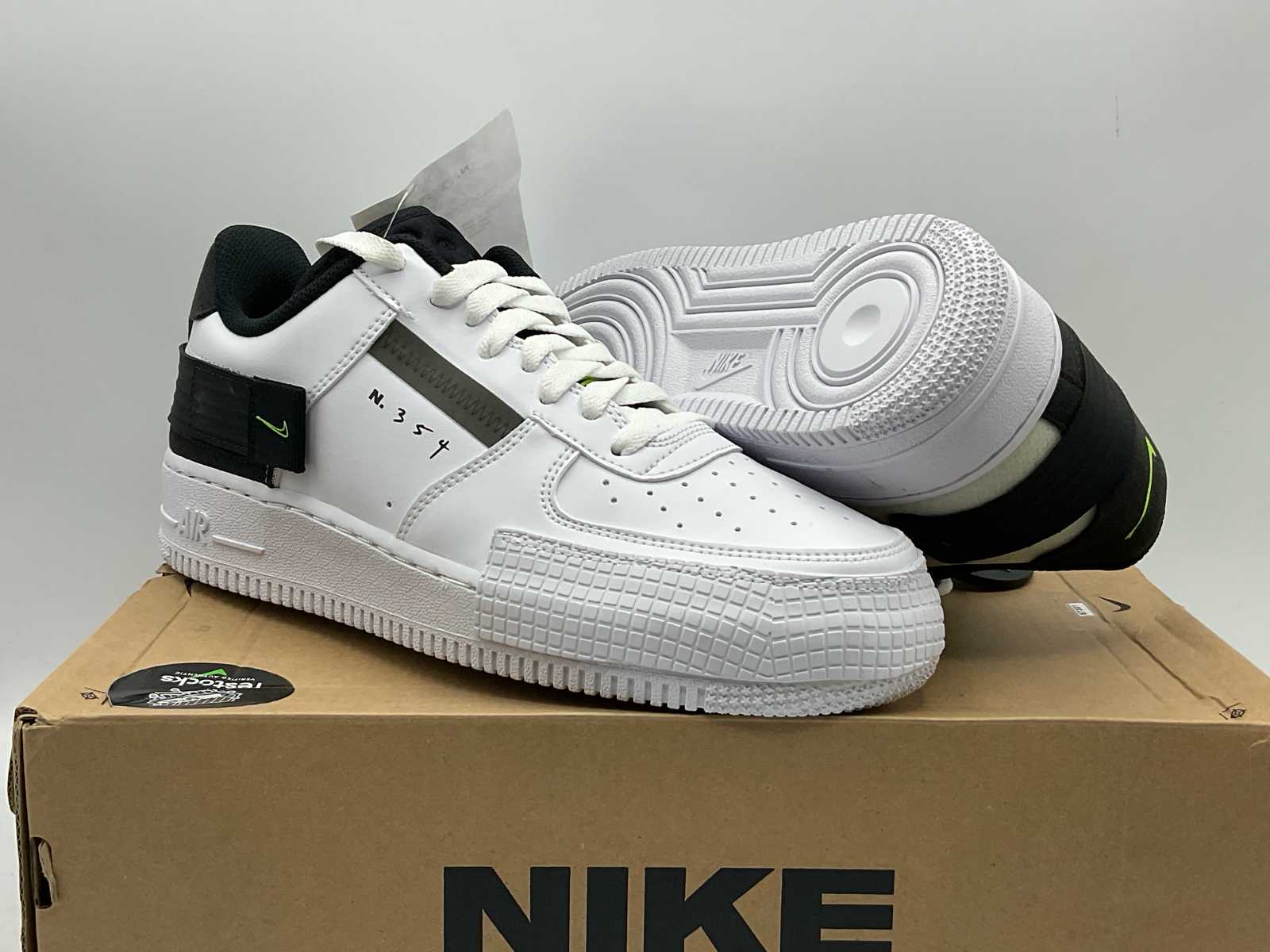 Air force 1 white black volt hot sale