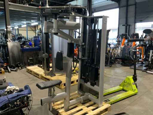 Gym 80 signum pec deck rear delt fly Krachtstation