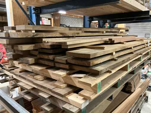 Batch of Oak wood