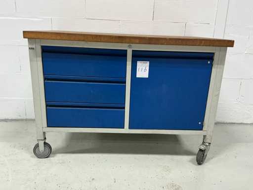 Rau Mobile workbench with content