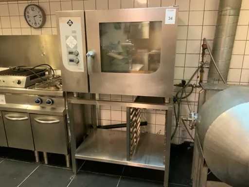 MKN Combi steamer on stand