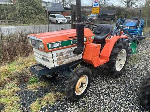 Kubota B1502-M met ploeg