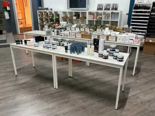 Divers winkelmeubilair