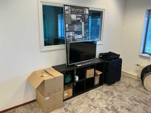 Verschiedene Bürobestände