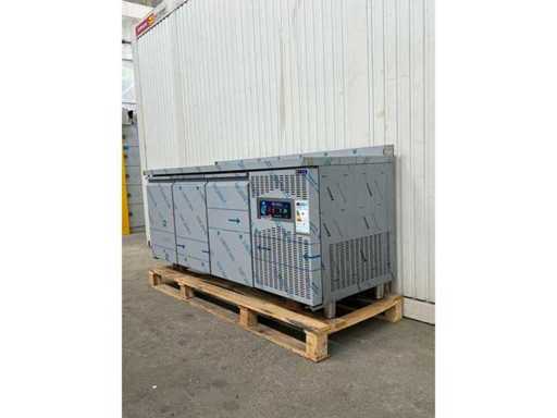 CSA Inox - Koeltafel 188 cm, 3 deuren, nieuw roestvrij staal voor pizzeria of gastronomie