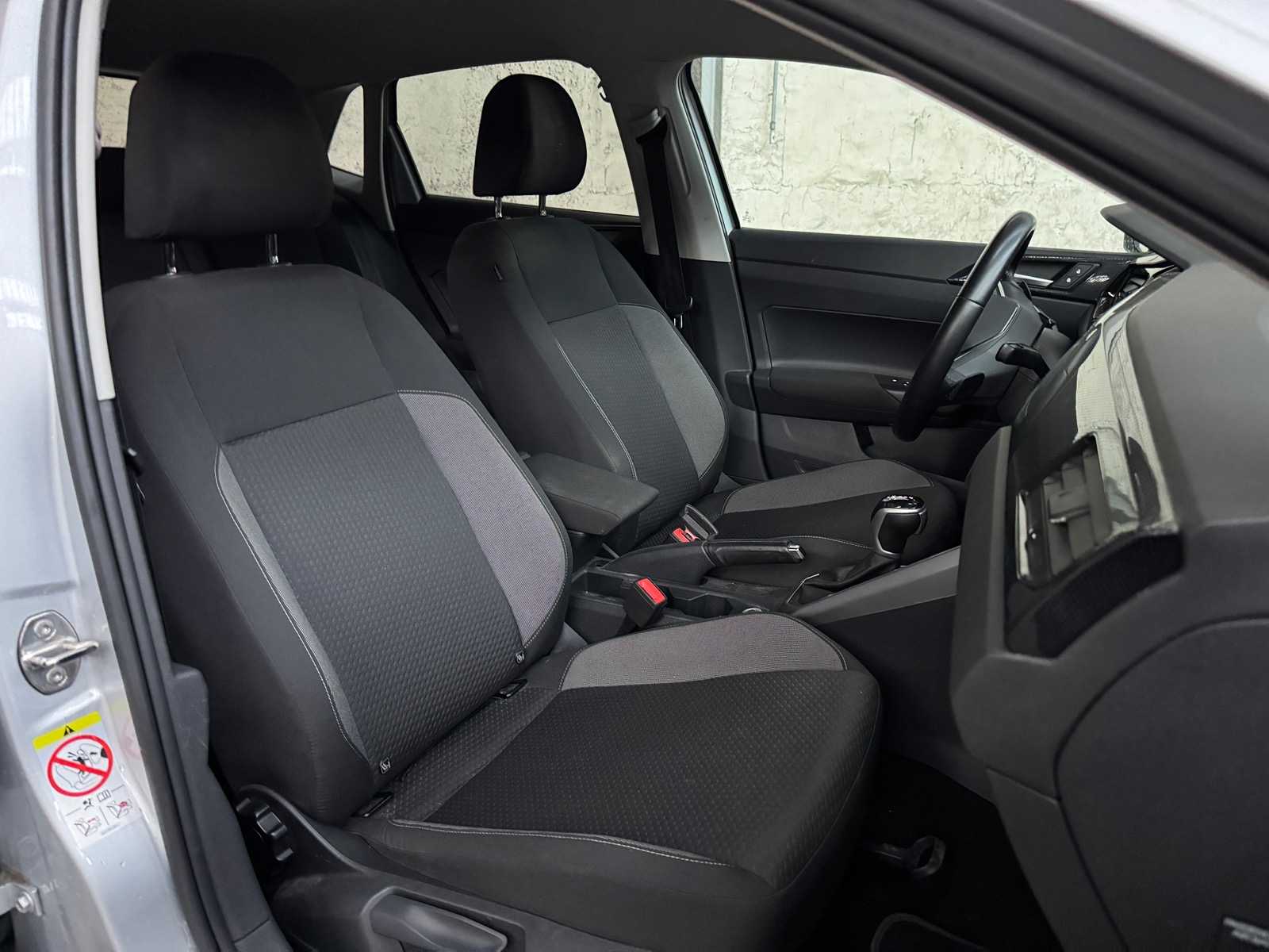 Volkswagen Polo 1.0 TSI Business 2022 -Automaat-, JLV-65-K