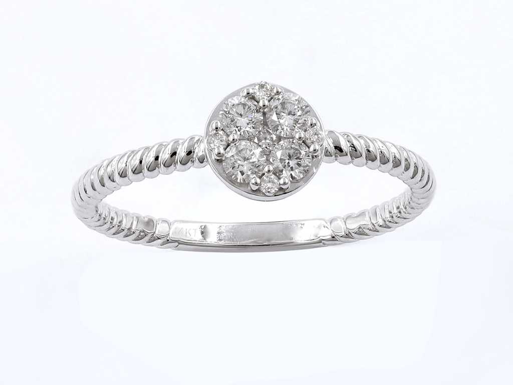 14 KT White gold Ring With Natural Diamonds