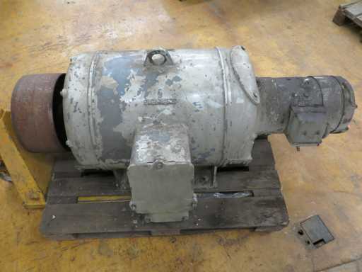 SIEMENS G 592-4 Generator prądu stałego Siemens-Schuckert G 592-4