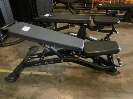 matrix magnum adjustable bench Power station