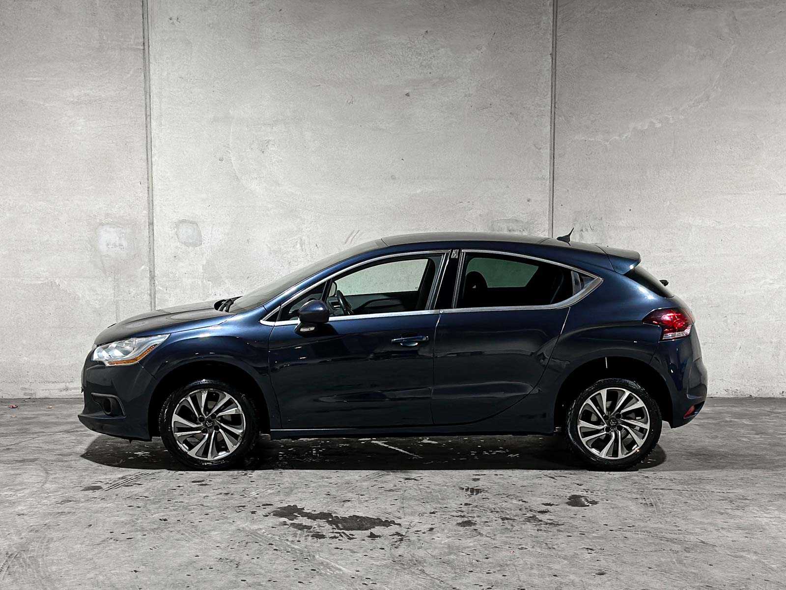 Citroen DS4 1.6 VTi So Chic 120pk 2011 (Origineel-NL), 32-RSX-3