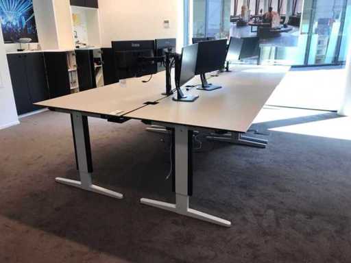 Desk (4x)