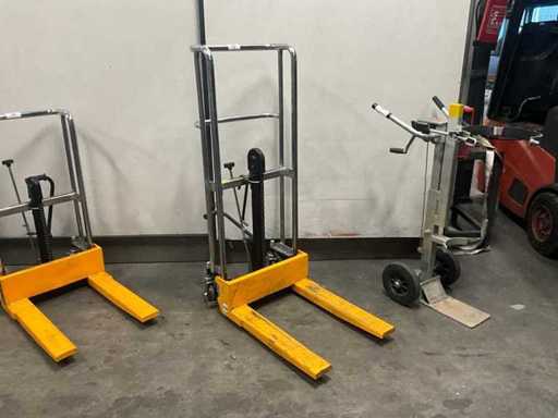 2022 Intrase Stacker