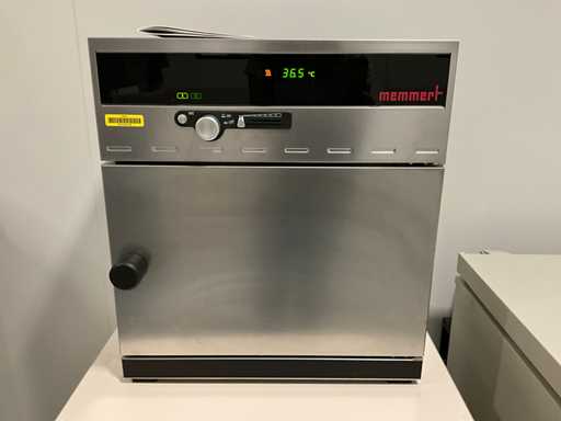 MEMMERT UNB100 Backofen