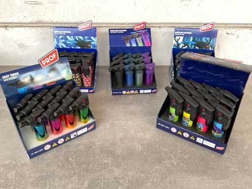 Briquet Prof Torch en exposition (60x)