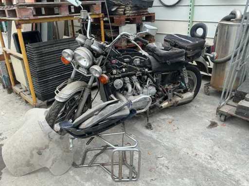 Honda Goldwing GL1000 Motorfiets