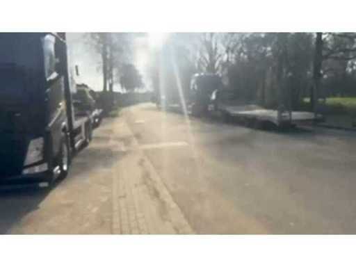 0073ddd6-183e-4656-a9c5-5c2c03142d60.mp4