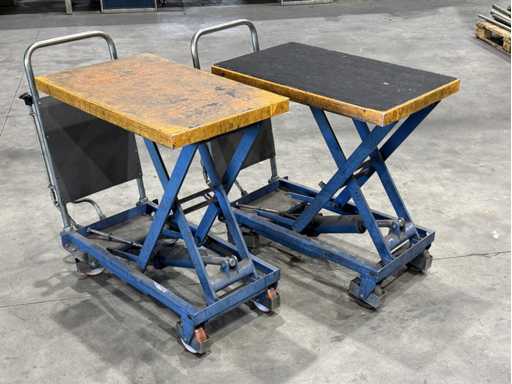   2 scissor lift tables 