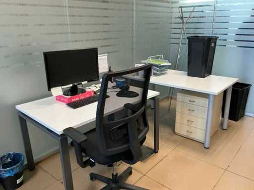 Office Lot 957