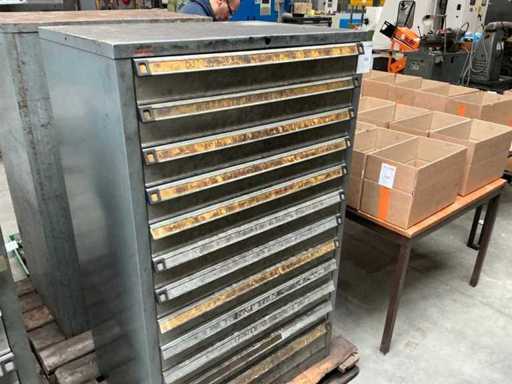 Tiro-Clas Chest of Drawers