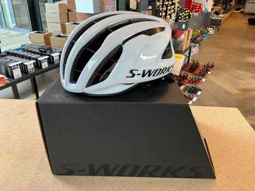 Specjalistyczny kask rowerowy Prevail 3 - M