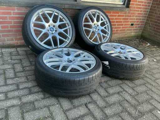 Continental - Universal - Car tires (4x)