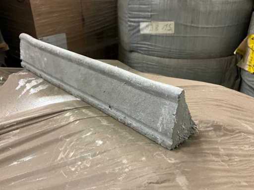 Batch von Abstandsräumern