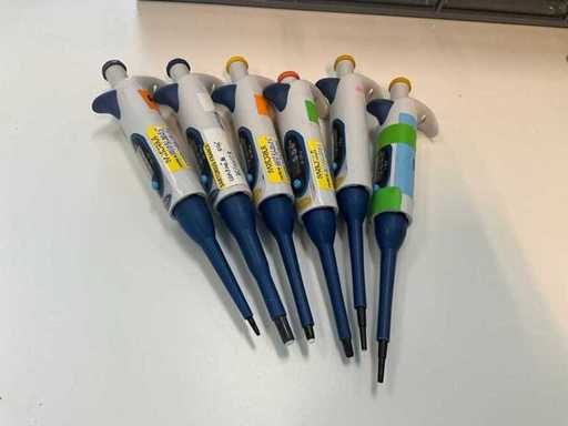 BIOHIT Pipettes (6x)