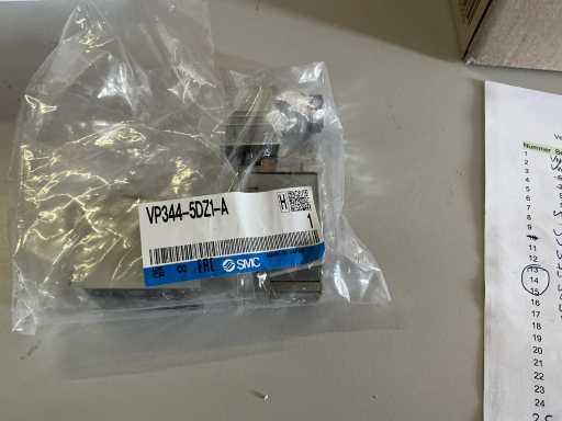 SMC VP344-5DZ1-A Pneumatisch ventiel (4x)