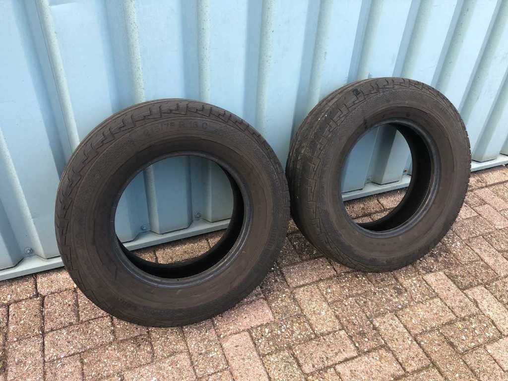 2x summer tyres Continental 215/75/16 extra heavy. Fiat Ducato
