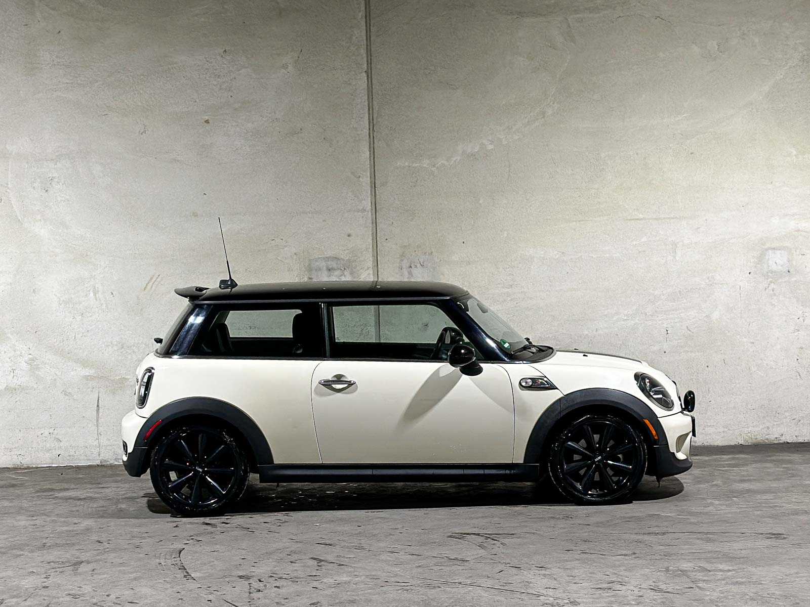 Mini Cooper S Westminster 1.6 215pk 2013, N-563-VK