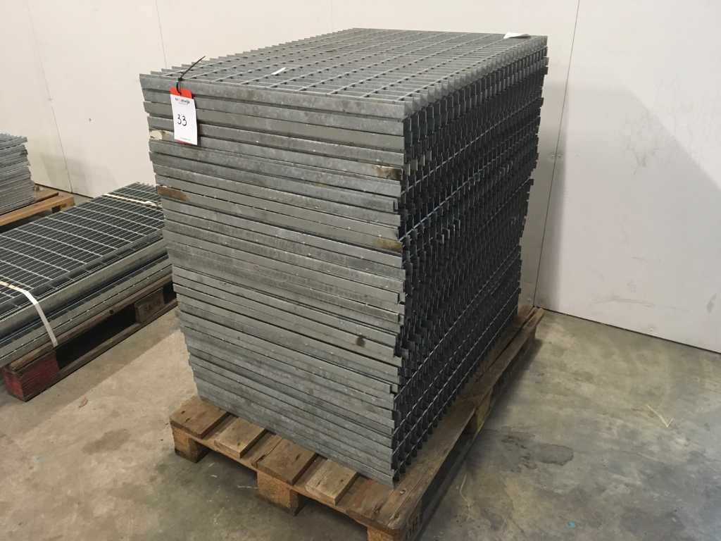 Metal Grid Floor Plates (63x)