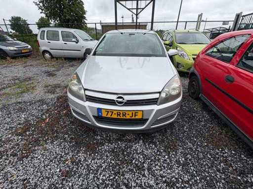 Opel - Astra - 1.4 Enjoy - Voiture - 2005