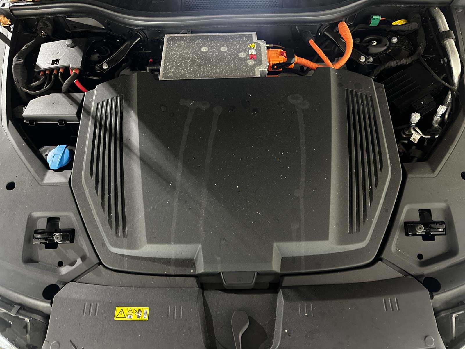 Audi e-tron 50 Quattro Business Edition 313pk 2020 (Origineel-NL), J-761-NS