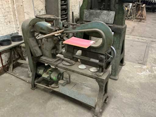Fasti KSM 502 Round Scissor Machine